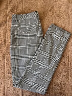 H&M Black & White Plaid Women's Trousers